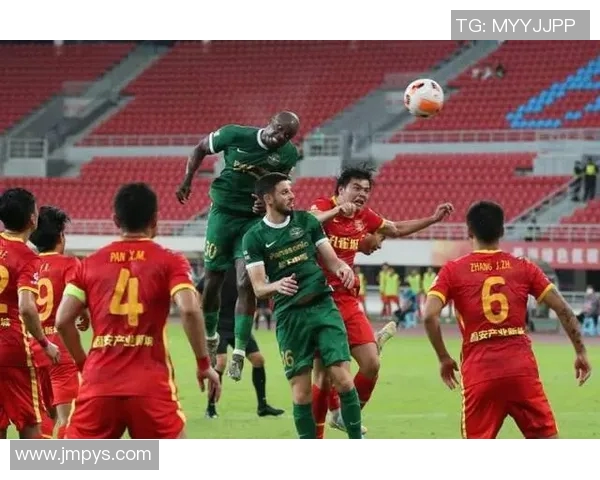 上海足球队灵活性创新高引发热议助力球队崛起与发展