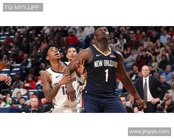 洛佩兹与亚当斯激战正酣谁能在这场对决中笑到最后